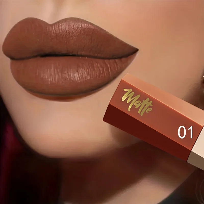 Rouge à Lèvres Liquide Mat Velours – Longue Tenue, Waterproof & Confort Léger