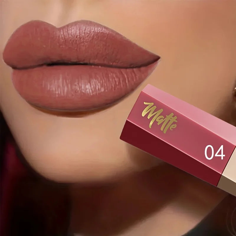 Rouge à Lèvres Liquide Mat Velours – Longue Tenue, Waterproof & Confort Léger